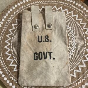 Vintage U.S. GOVT. Canvas Canteen Bag